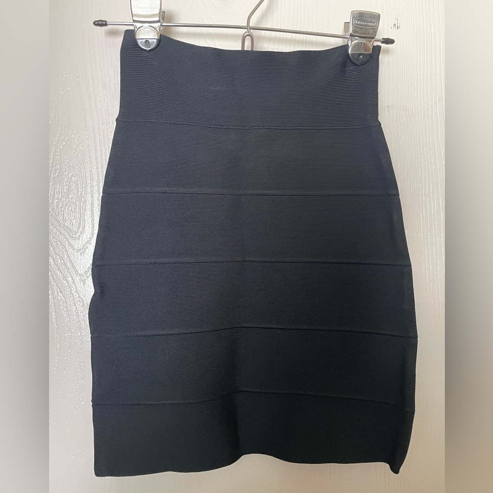 BCBGMAXAZARIA Black Bandage Pencil Skirt
